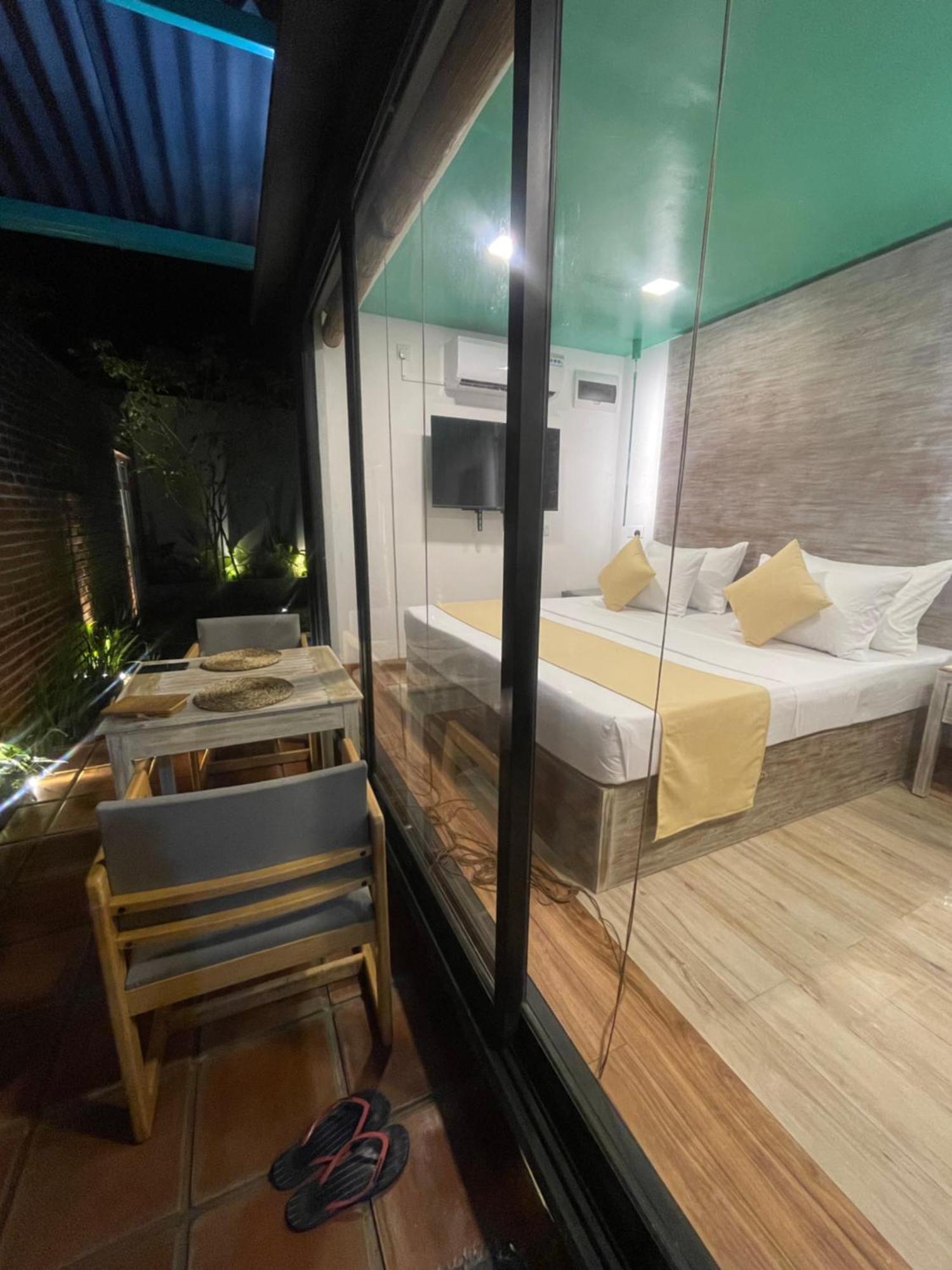 Weliweriya Container Villa Luxury Collection מראה חיצוני תמונה