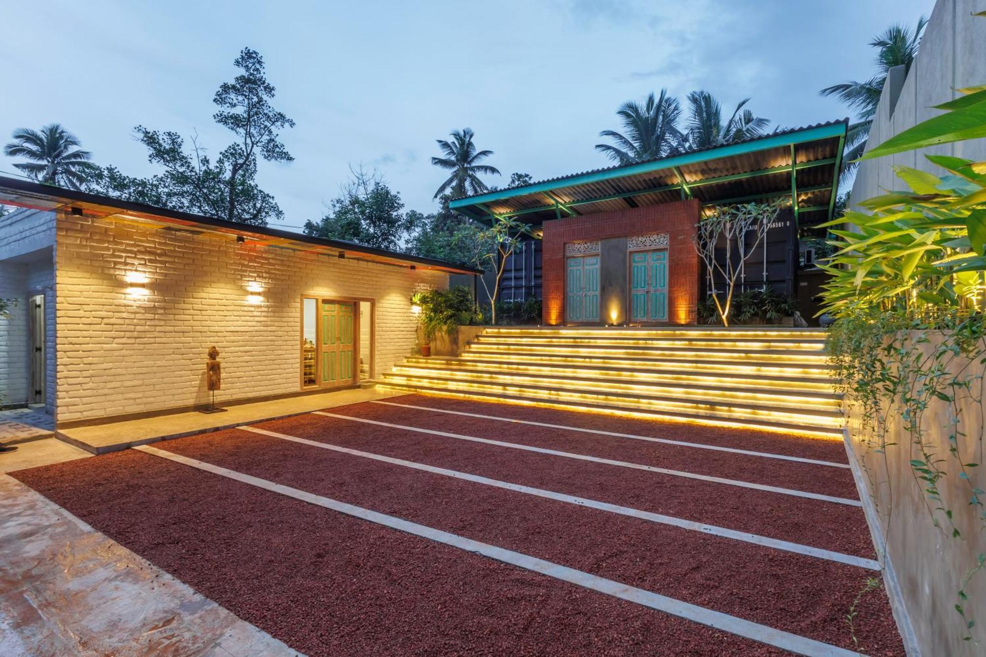Weliweriya Container Villa Luxury Collection מראה חיצוני תמונה